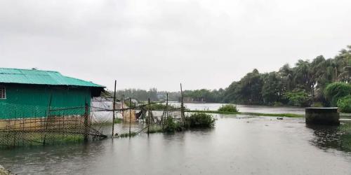 টানা ভারী বর্ষণ, জোয়ারের পানিতে প্লাবিত সেন্টমার্টিন