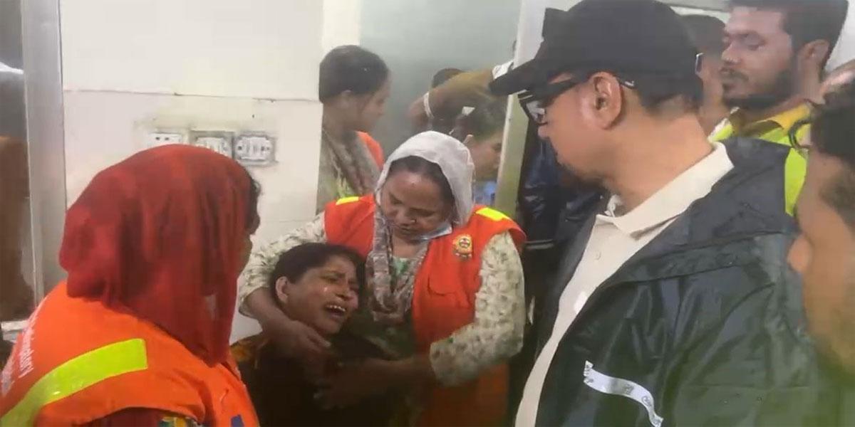 চট্টগ্রামে পাহাড়ধসে নিহতের পরিবারের পাশে চসিক মেয়র