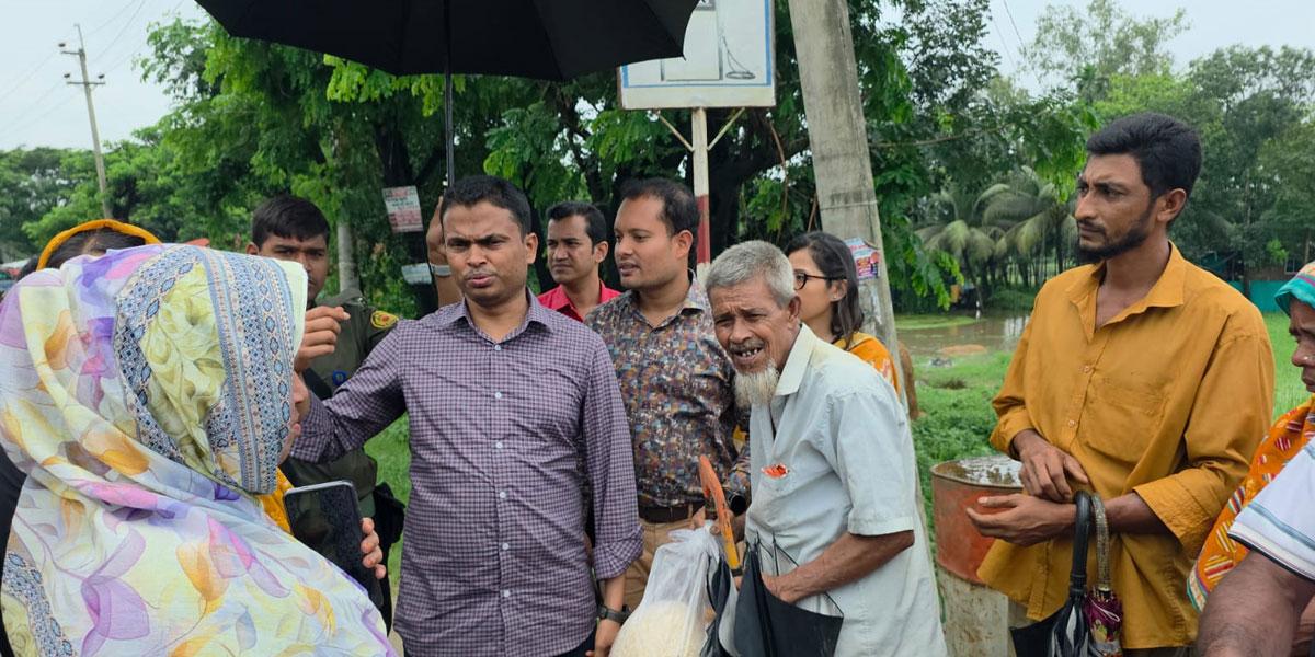 আনোয়ারায় পানিবন্দি অর্ধশতাধিক গ্রাম, সহস্রাধিক পরিবারকে ত্রাণ বিতরণ