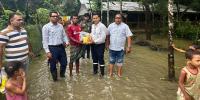 হাতিয়ায় জোয়ার-বৃষ্টিতে জনদুর্ভোগ, ৫ হাজার পরিবার পেল খাদ্যসহায়তা