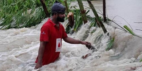 চকরিয়ায় পাহাড়ধসে ২ শিশুর মৃত্যু, পানিবন্দি লাখো মানুষ
