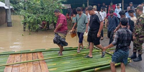 দুই দিন পর ফিরলেন সাজেকে আটকে পড়া ১৫০ পর্যটক