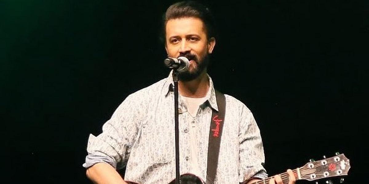 এ মাসেই ঢাকায় আতিফ আসলামের কনসার্ট