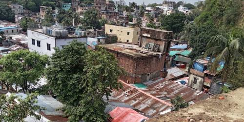 প্রাণ গেলেও তারা পাহাড় ছাড়তে রাজি নন