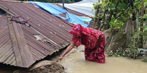 বন্যার পানি কমেছে, কিন্তু ভেসে গেছে মানুষের স্বপ্ন