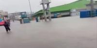 বন্যায় চট্টগ্রাম বন্দরে স্বাভাবিক কার্যক্রম ব্যাহত