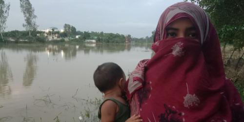 ৬ লাখ টাকার ঋণ ও বিকল রিকশা