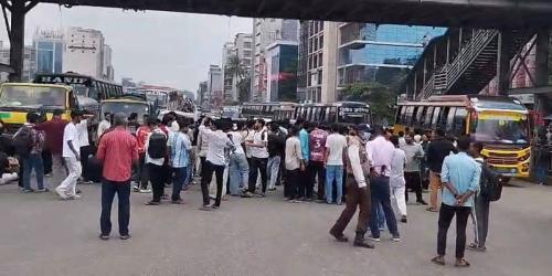 উত্তরায় ‘মার্চ টু শিক্ষা মন্ত্রণালয়’ ঘোষণা দিয়ে আবারও সড়ক অবরোধ