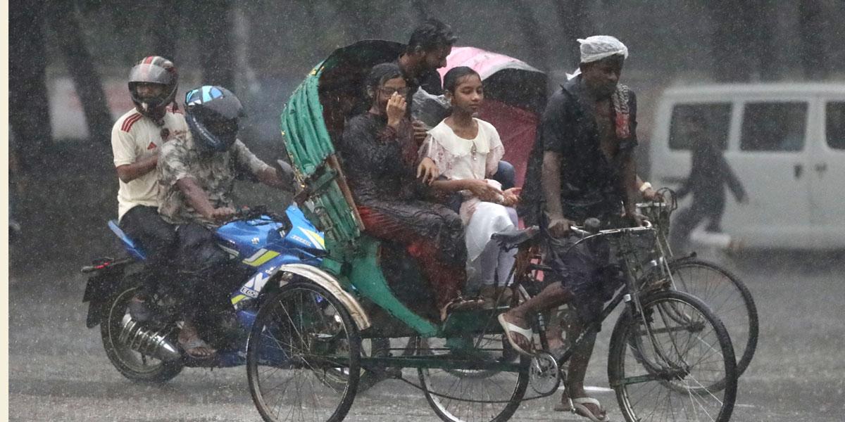 দুপুরের মধ্যে ৫ অঞ্চলে ৬০ কিমি বেগে ঝড়ের শঙ্কা