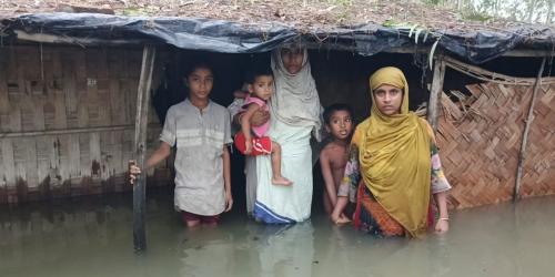 বন্যায় ঝুঁকিতে শিশুরা