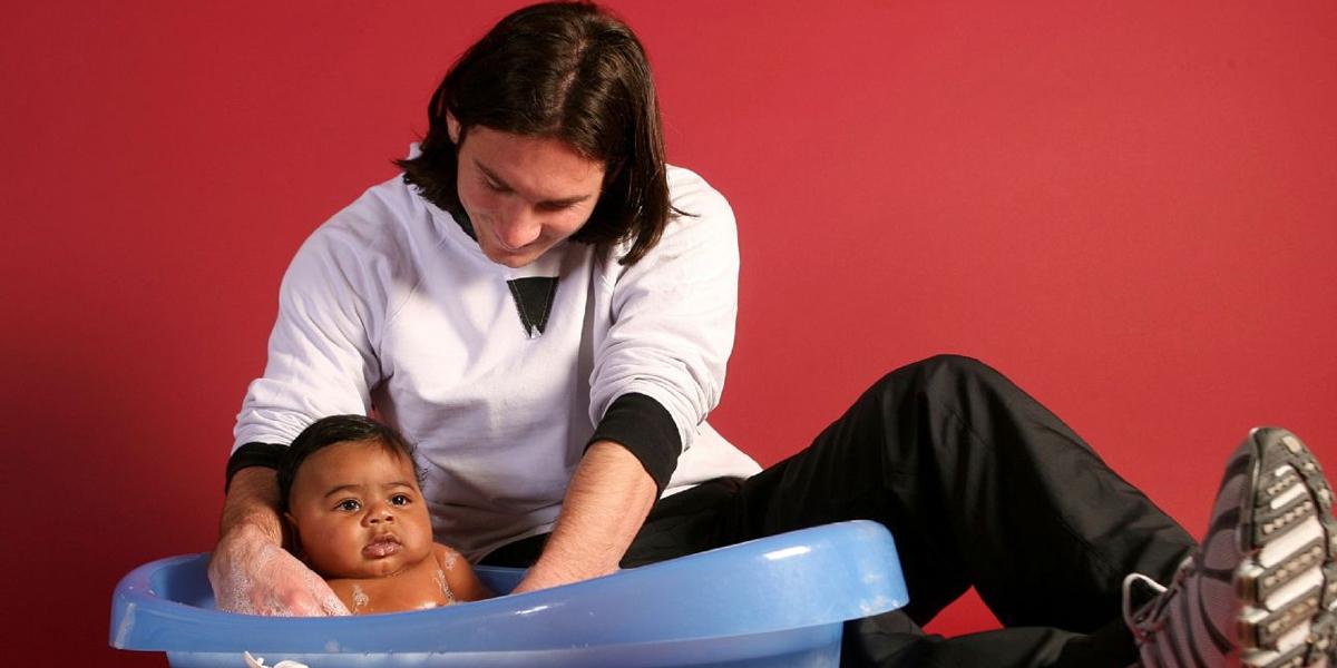 মেসির কোলে শিশু ইয়ামাল, ভাইরাল ছবি কি সত্য গল্প?