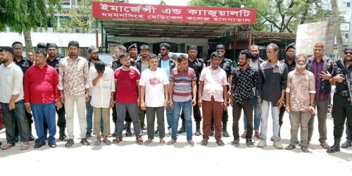 ময়মনসিংহ মেডিকেলে দালালবিরোধী অভিযান, আটক ১৪