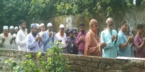 বেনাপোলে জুলাই শহিদ আব্দুল্লাহর কবর জিয়ারত করলেন উপজেলা প্রশাসন