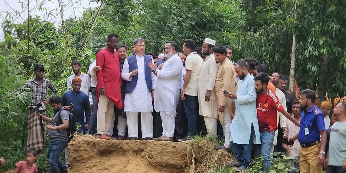 বন্যাদুর্গতদের পাশে থাকার আশ্বাস দিলেন স্বরাষ্ট্রমন্ত্রী