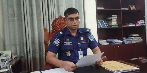 ভিডিও ধারণ করে আপন বোনের সাথে শারীরিক সম্পর্ক,  ফিল্মি কায়দায় ভাইকে হত্যা,
বোন সহ গ্রেপ্তার ২