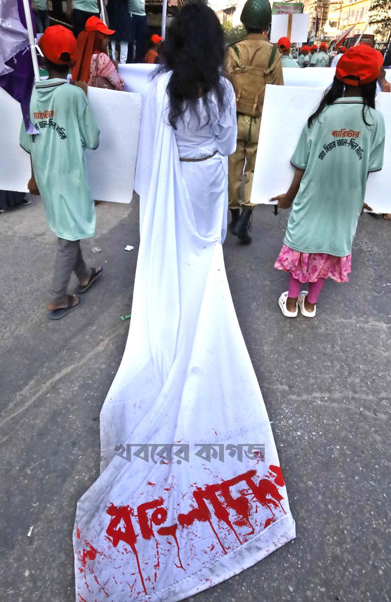 পুরান ঢাকায় ঈদ আনন্দ মিছিল