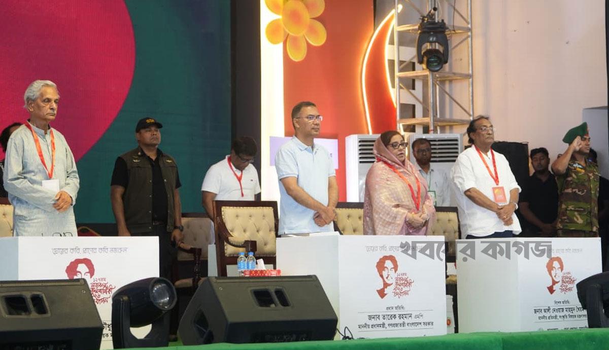 ভ্যাপসা গরমের অতিষ্ট