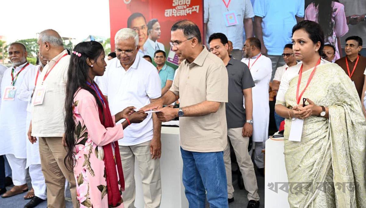 প্রধানমন্ত্রী তারেক রহমান